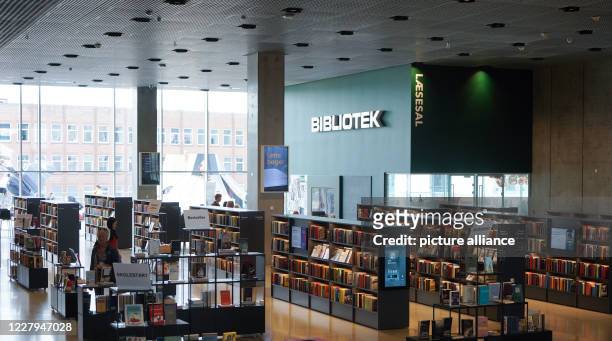 July 2020, Denmark, Aarhus: View of Scandinavia's largest and most modern library in Dokk1. Photo: Jörg Carstensen/dpa