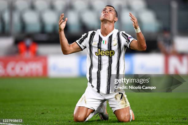 Cristiano Ronaldo of Juventus FC looks dejected during the UEFA Champions League round of 16 second leg football match between Juventus FC and...