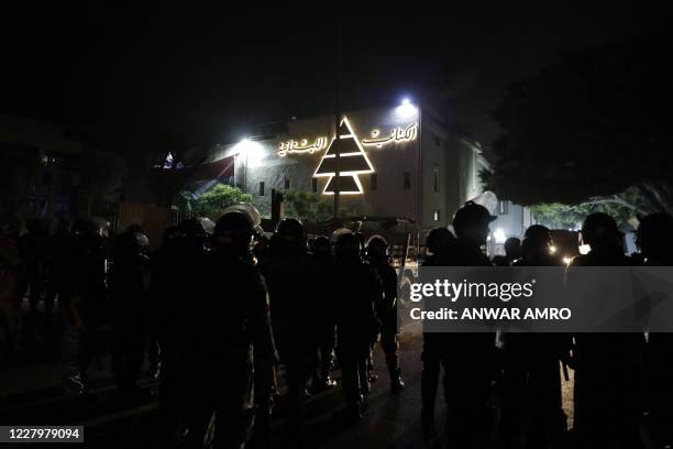 Kataeb 207 Lebanese Kataeb Stock Photos, High-Res Pictures, and Images - Getty ...