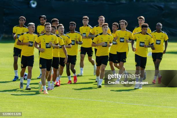 The players warm up during day 2 of the pre-season summer training camp of Borussia Dortmund on August 11, 2020 in Bad Ragaz, Switzerland.