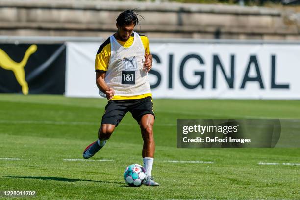 Emre Can of Borussia Dortmund controls the ball during day 2 of the pre-season summer training camp of Borussia Dortmund on August 11, 2020 in Bad...
