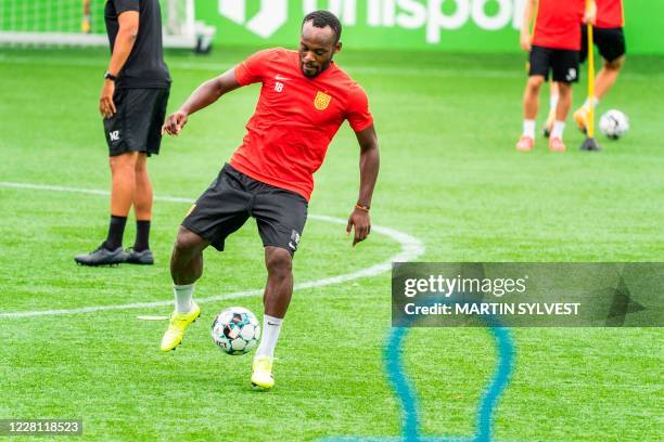 Ghanaian midfielder and former Chelsea player Michael Essien takes part in a training session with Denmark's football club FC Nordsjaelland in Farum...