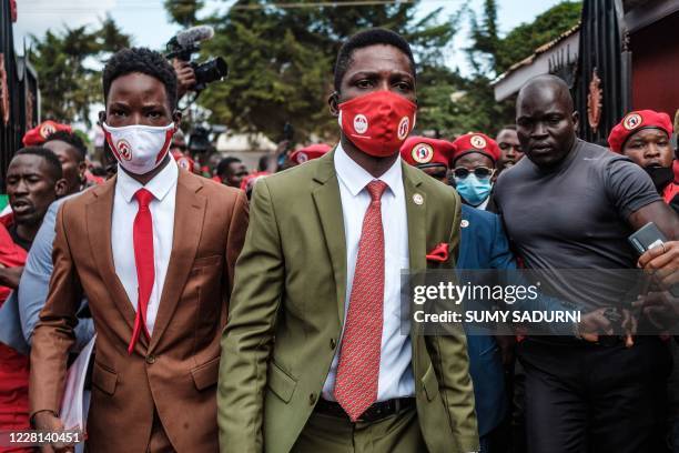 1 483 Robert Kyagulanyi Photos High Res Pictures Getty Images 1-483-robert-kyagulanyi-photos-high-res-pictures-getty-images
