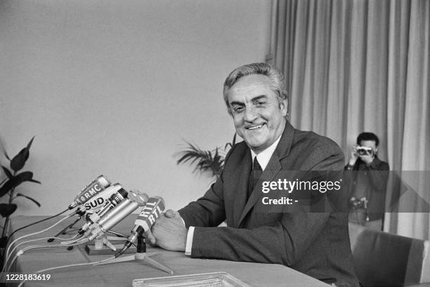 Photo prise le 12 juillet 1972 à la Maison de la Radio à Paris, d'Arthur Conte, alors Président-Directeur général de l'Office de Radio et Télévision...