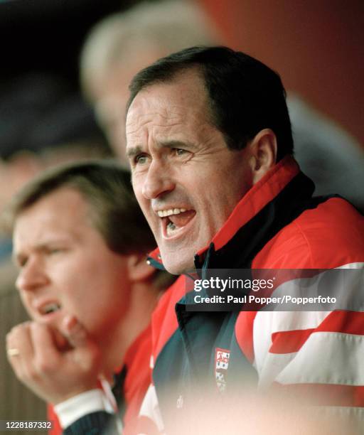 George Graham Arsenal Photos and Premium High Res Pictures - Getty Images