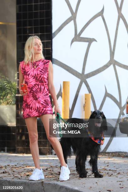 Kate Bosworth is seen walking her dog Happy on August 25, 2020 in Los Angeles, California.