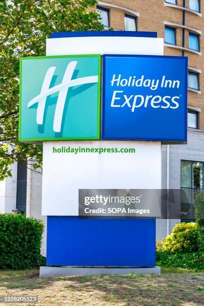 Holiday Inn Sign In Holiday Inn Sign Photos and Premium High Res Pictures - Getty Images