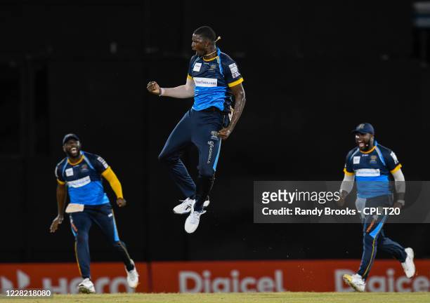 Jason Holder of Barbados Tridents celebrates the dismissal of Rovman Powell of Jamaica Tallawahs during the Hero Caribbean Premier League match 14...