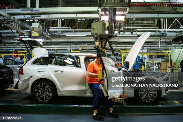 Volvo Factory Volvo Factory Photos and Premium High Res Pictures - Getty Images