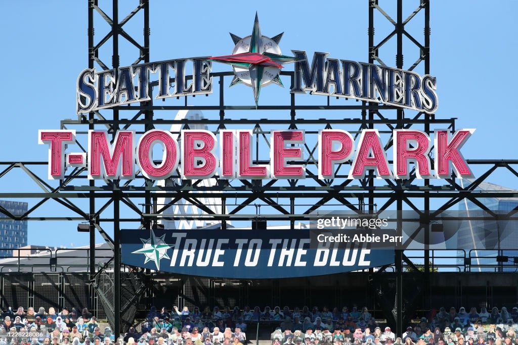 Texas Rangers v. Seattle Mariners