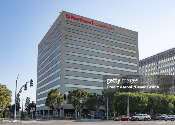 Ray Ten Tech Raytheon Space Fotografías e imágenes de stock - Getty Images