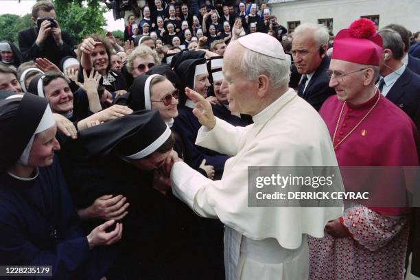 Nun Kissing Ring Cardinal Stock Photo - Download Image Now - Catholicism,  Nun, Priest - iStock