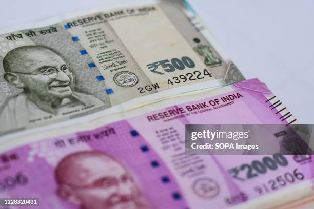 Note Rectangle Things Money Rupres 1,102 Five Rupees Stock Photos, High-Res Pictures, and Images - Getty ...