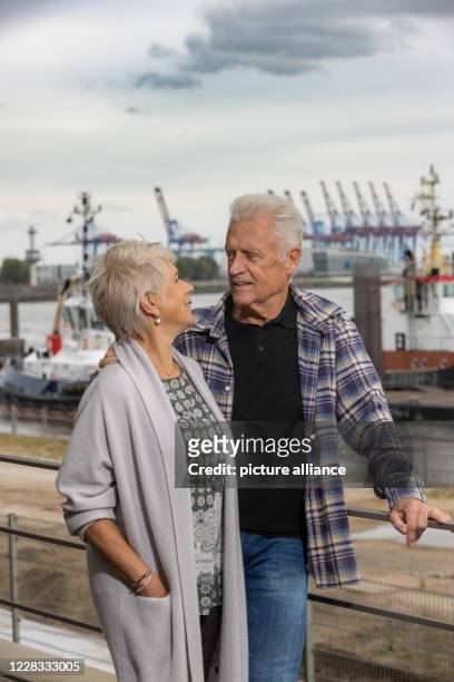 August 2020, Hamburg: Robert Atzorn and his wife Angelika Hartung pose in the harbour in Hamburg. In September, the 75-year-old actor's autobiography...