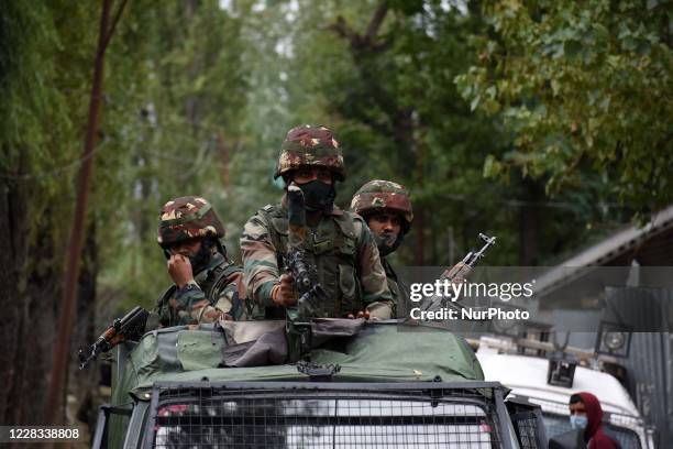 Indian Army Photos and Premium High Res Pictures - Getty Images Indian Army Photos and Premium High Res Pictures - Getty Images