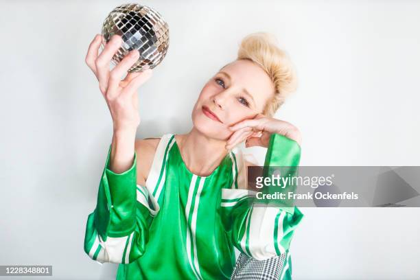 S "Dancing With The Stars" stars Anne Heche. ANNE HECHE