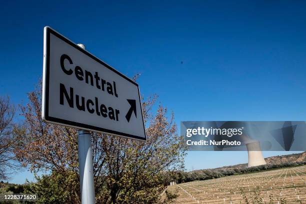 54 Ascó Nuclear Power Plant Stock Photos, HighRes Pictures, and Images