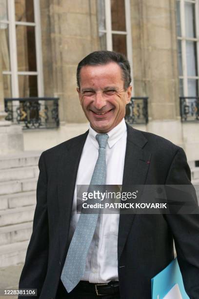 Henri Proglio, chairman and chief executive officer of Veolia Environnement leaves the Elysee Palace 13 September 2004 after a meeting with French...