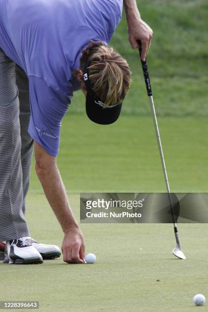 Brad Faxon of USA, 18th hall marking before his putting during the PGA Tour Songdo IBD championship first round at Jack Nicklaus golf club in...