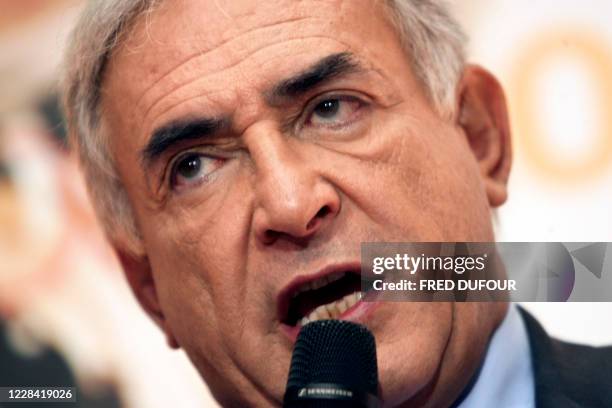 L'ancien ministre de l'Economie et candidat à l'investiture socialiste pour la présidentielle Dominique Strauss-Kahn s'exprime, le 16 octobre 2006 à...