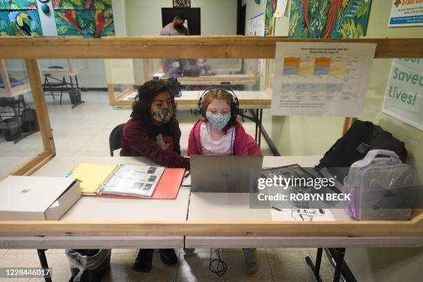 Split Classrom Split Classroom Photos and Premium High Res Pictures - Getty Images