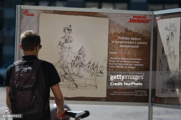 Extremist Drawing Example 26 fotos e imágenes de alta resolución de Fondo De Ipn - Getty Images
