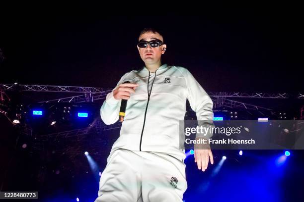 Lice Rapper 57 Haftbefehl (Rapper) Stock Photos, High-Res Pictures, and Images ...