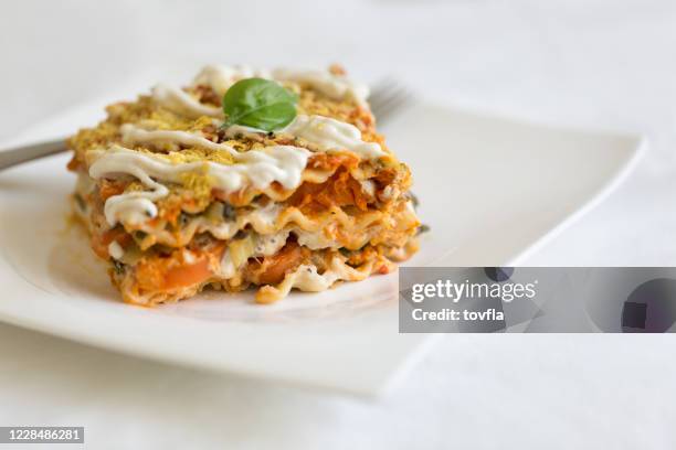 vegan lasagna with vegetables - serving lasagna stock pictures, royalty-free photos & images