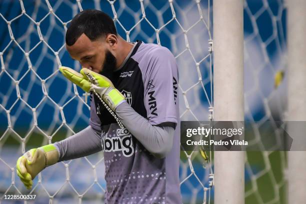 Everson of Atletico MG prays with the rosary in his hands at halftime of the match between Atletico MG and Red Bull Bragantino as part of Brasileirao...