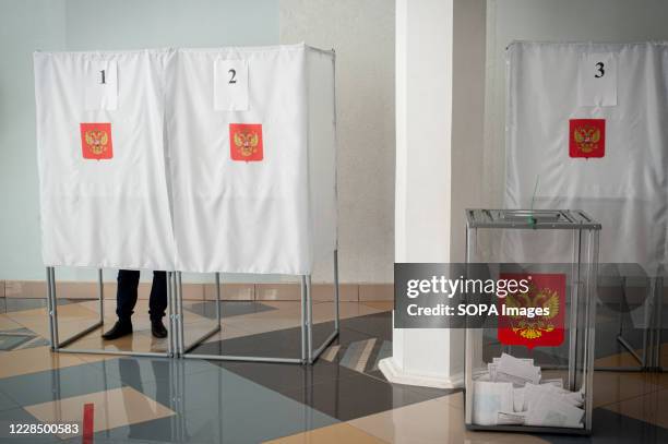 Ballot box with the coat of arms of the Russian Federation with ballots seen at a polling station. In 2020, elections in Russia will be held for...