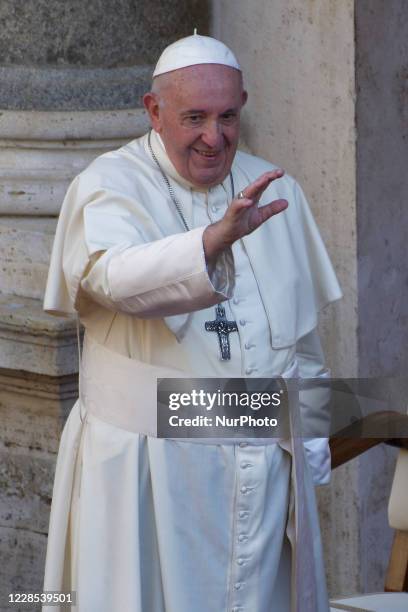 Pope With Mask 7,281 Pope Francis 2020 Stock Photos, High-Res Pictures, and Images ...