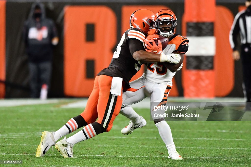 Cincinnati Bengals v Cleveland Browns