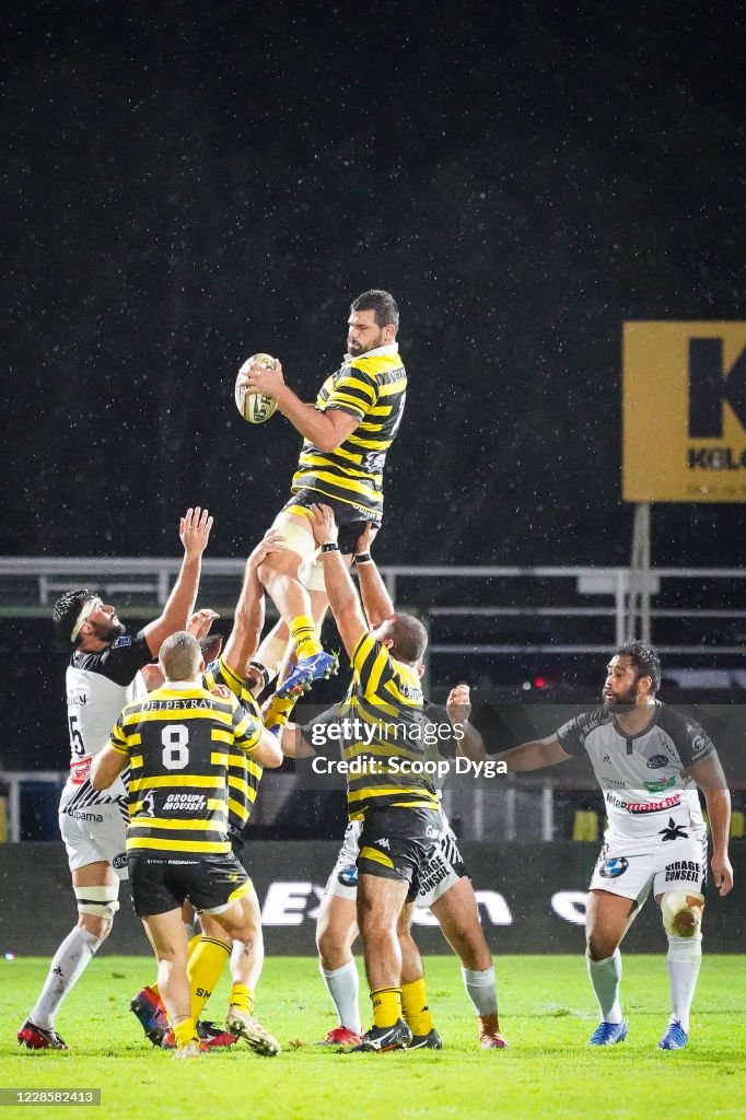 Nicolas GARRAULT of Mont de Marsan during the Pro D2 match between