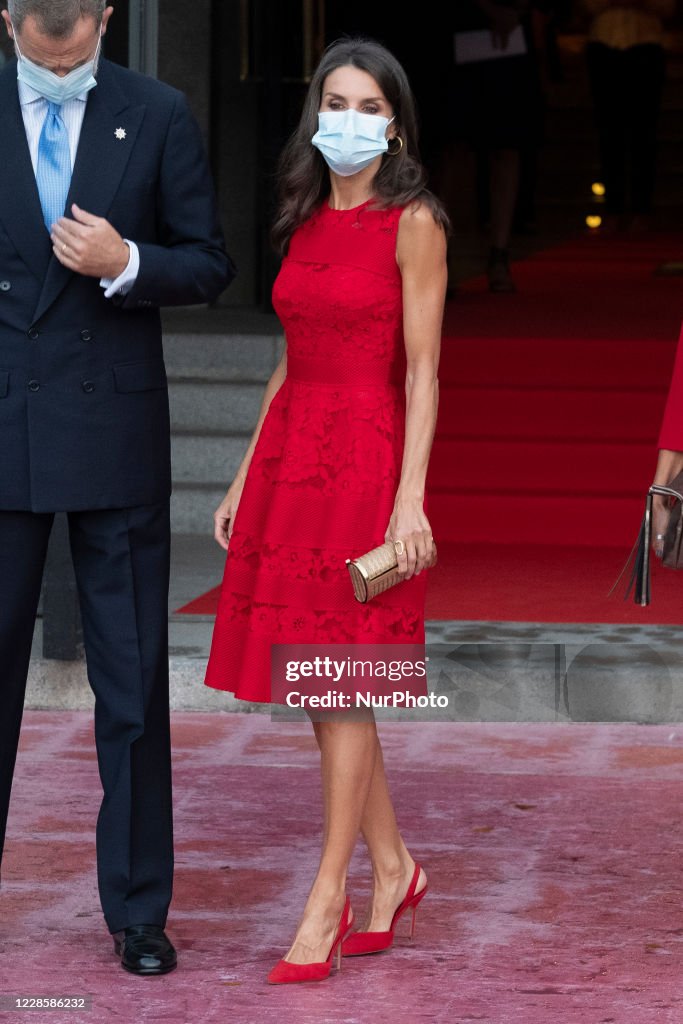 Spanish Royals Inaugurate The Royal Theatre Season