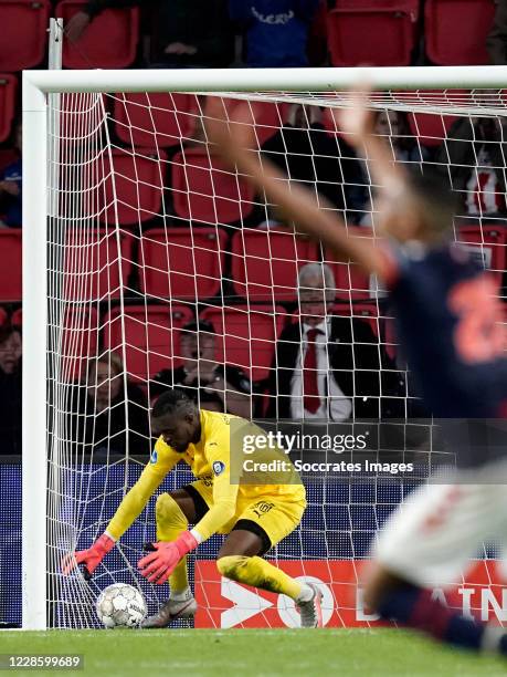 Yvon Mvogo of PSV during the Dutch Eredivisie match between PSV v FC Emmen at the Philips Stadium on September 19, 2020 in Eindhoven Netherlands