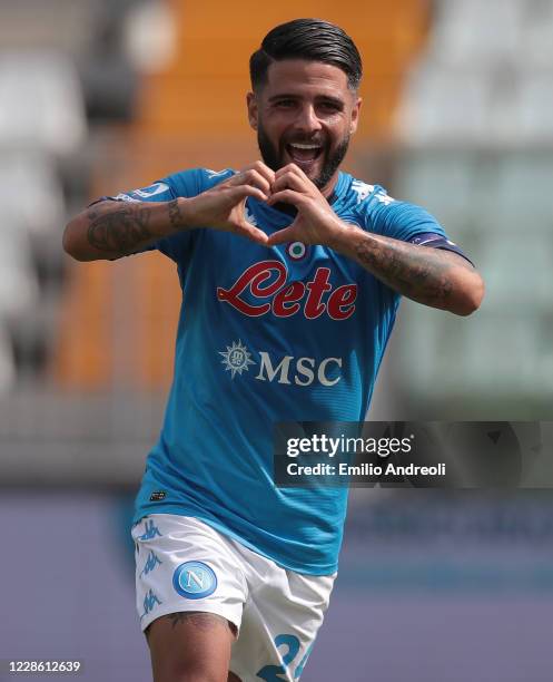 Lorenzo Insigne of SSC Napoli celebrates his goal during the Serie A match between Parma Calcio and SSC Napoli at Stadio Ennio Tardini on September...