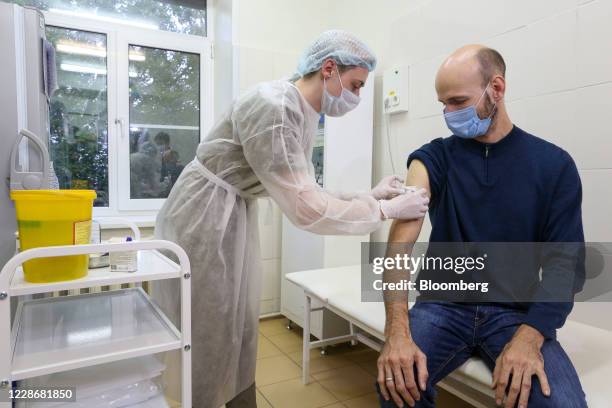 Arm Injection Site Photos and Premium High Res Pictures - Getty Images