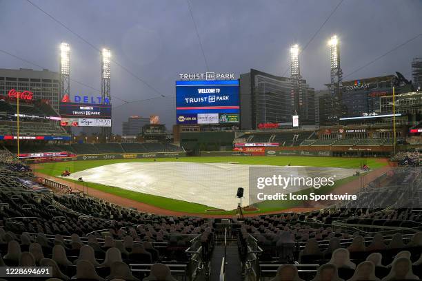 Field Closed Image Raining Baseball Field Rain Photos and Premium High Res Pictures - Getty Images
