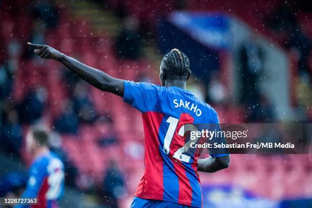 Mamadou Sakho of Crystal Palace gestures during the Premier League match between Crystal Palace and Everton at Selhurst Park on September 26, 2020 in...