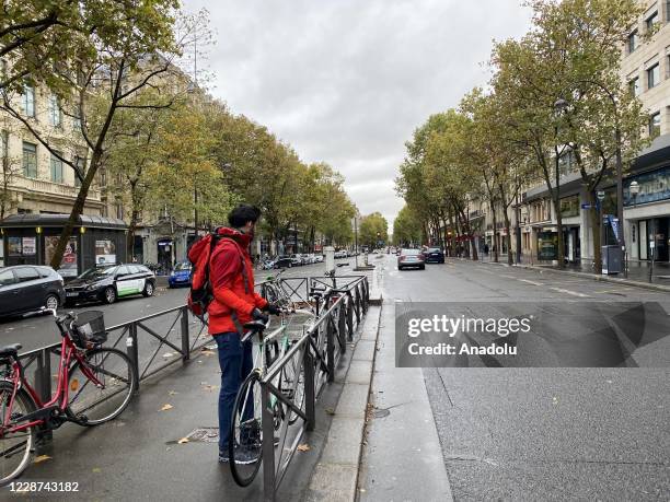 Few people use their bicycles to participate "car-free day" as the city government urged Parisians to explore the city without using car to draw...