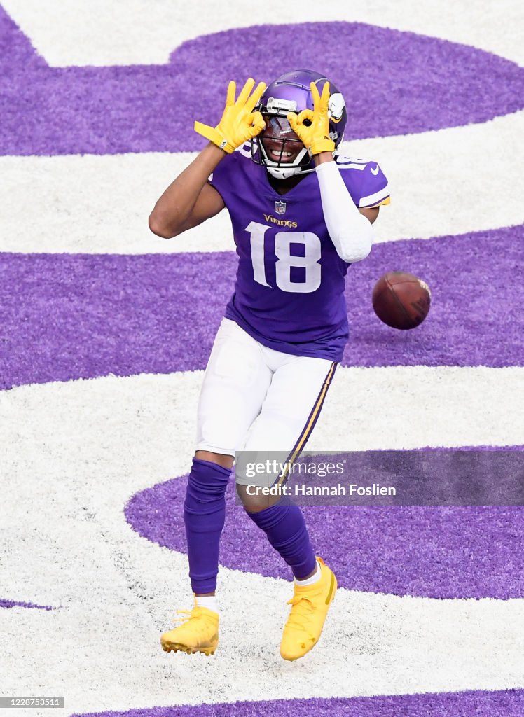 Tennessee Titans v Minnesota Vikings