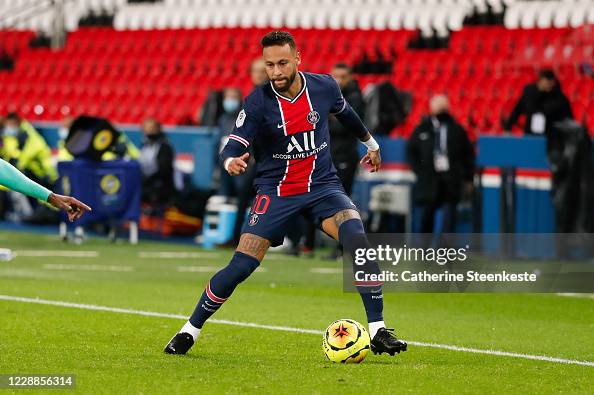 Paris Saint-Germain v Angers SCO - Ligue 1 Paris Saint-Germain v Angers SCO - Ligue 1