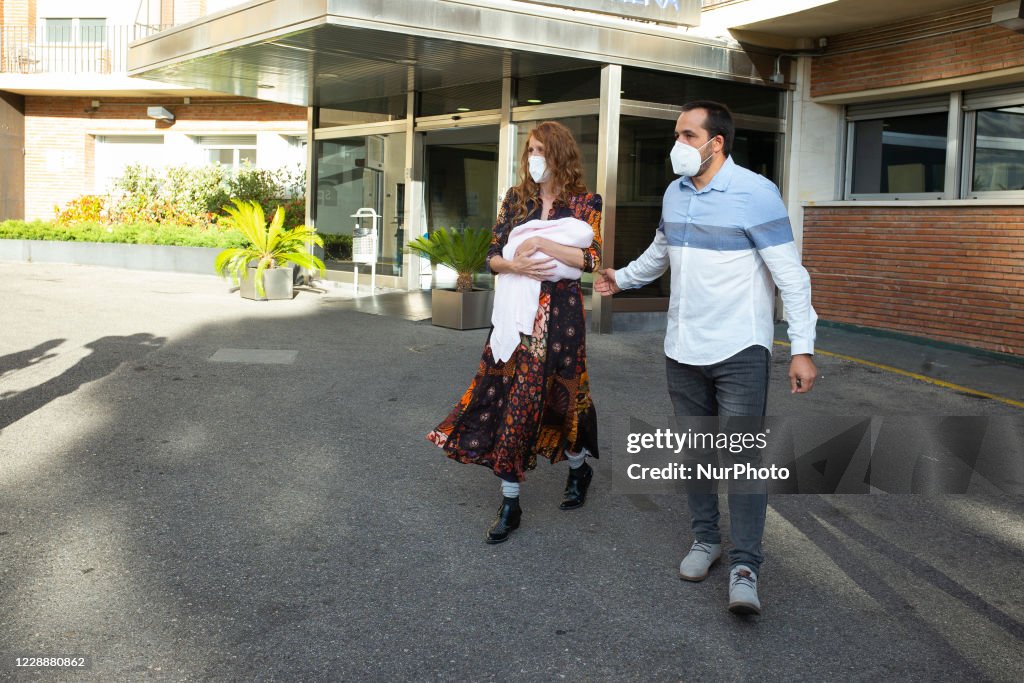 Maria Castro Presents Her Second Daughter