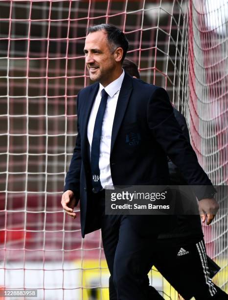 Cork , Ireland - 3 October 2020; Cork City manager Neale Fenn makes his way to the dug out ahead of the SSE Airtricity League Premier Division match...