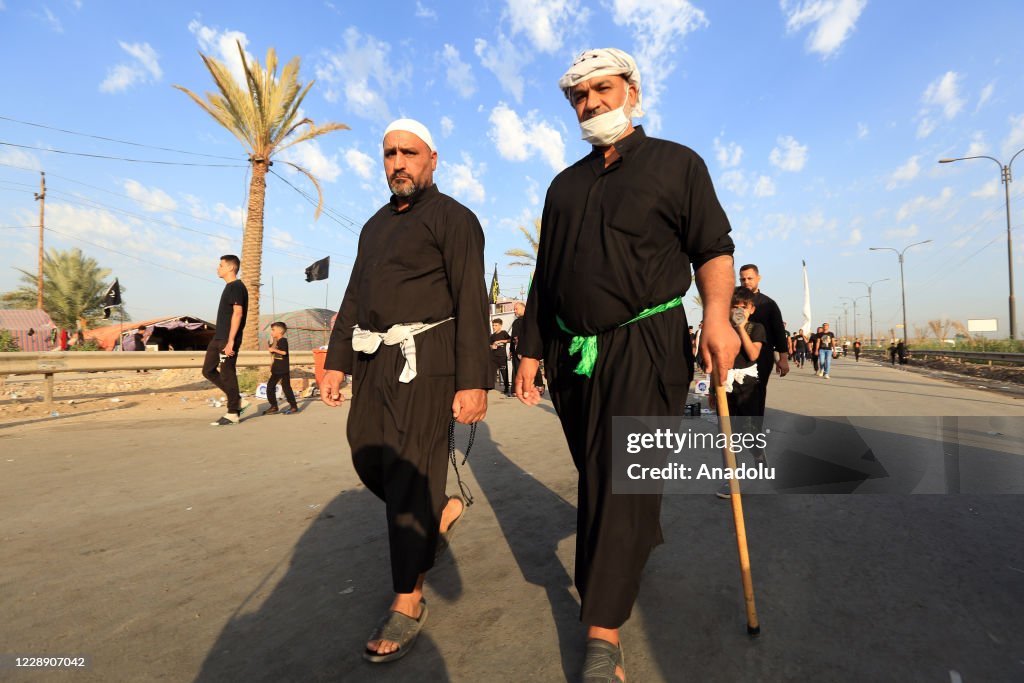 Muslims In Iraq Iraqi Shiite Muslim pilgrims walk to arrive in Iraqâs southern city ...