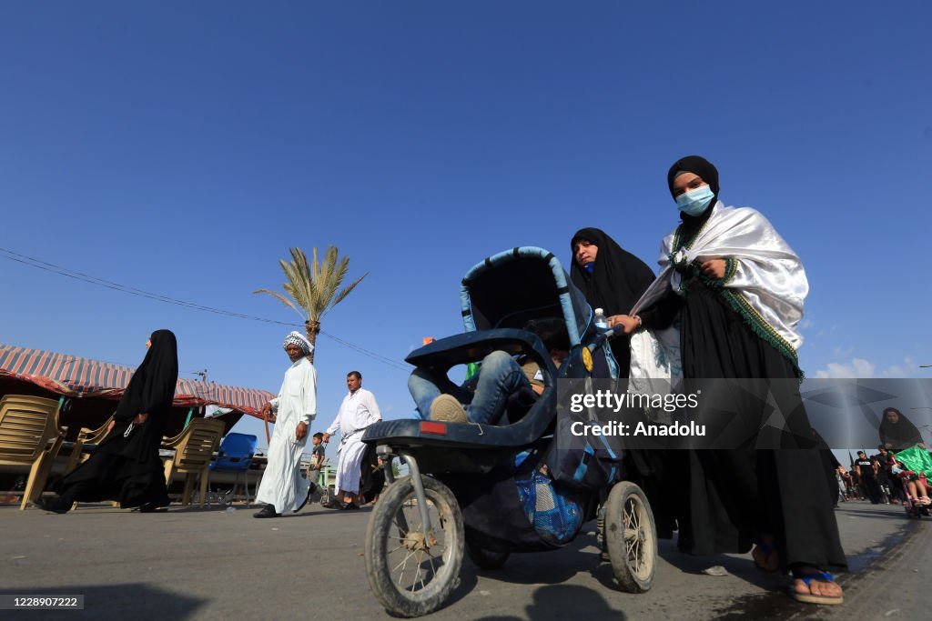Muslims In Iraq Iraqi Shiite Muslim pilgrims walk to arrive in Iraqâs southern city ...