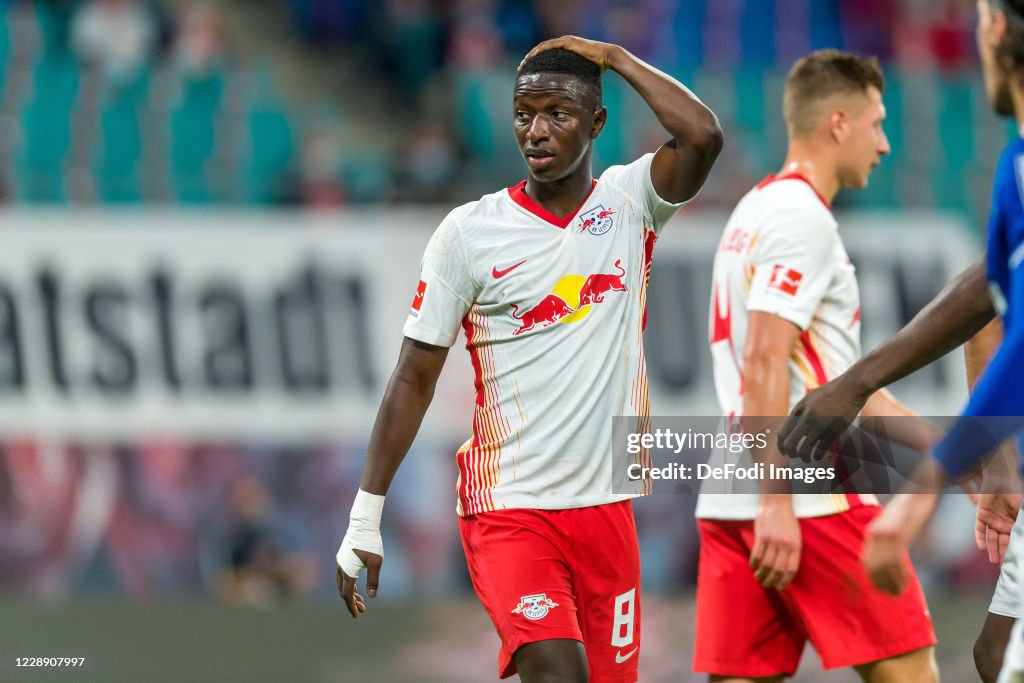 RB Leipzig v FC Schalke 04 - Bundesliga