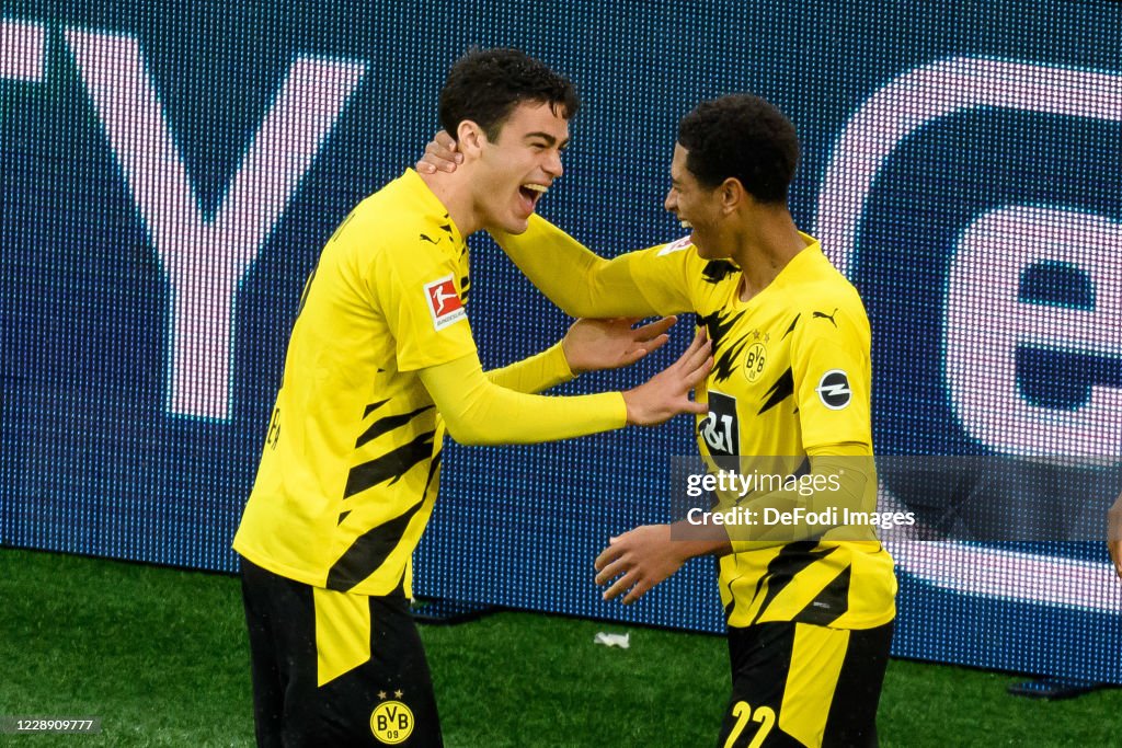 Borussia Dortmund v Sport-Club Freiburg -Bundesliga