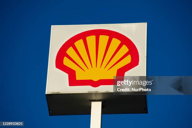 Shell Middle Distillates Logo Shell Oil Logo Photos and Premium High Res Pictures - Getty Images
