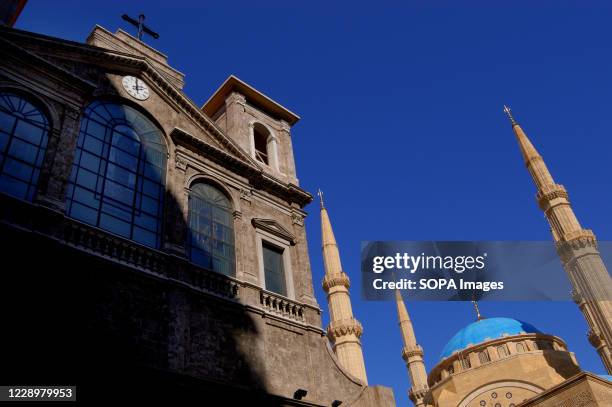 View of the Saint George Maronite Cathedral and Mohammad al-Amin Mosque in Downtown Beirut.